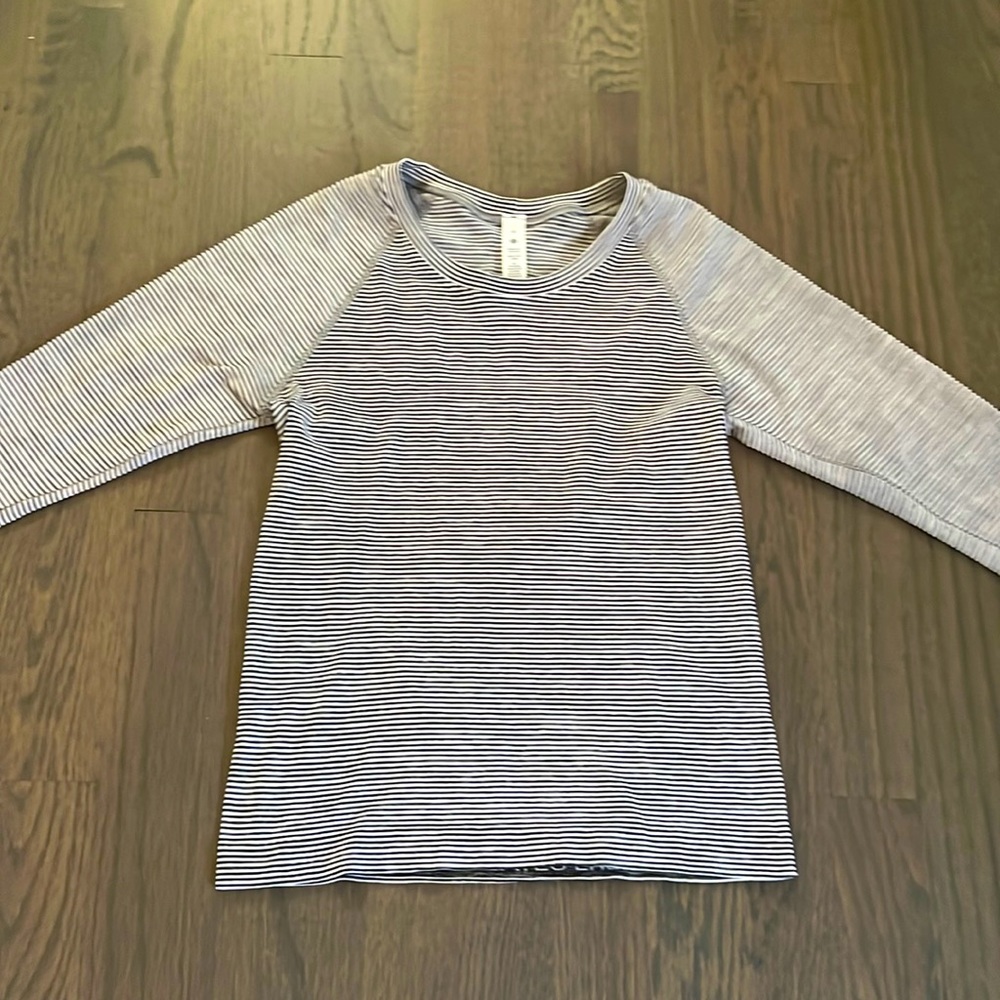 NWOT Lululemon Swiftly Tech Long Sleeve 2.0 Race Length